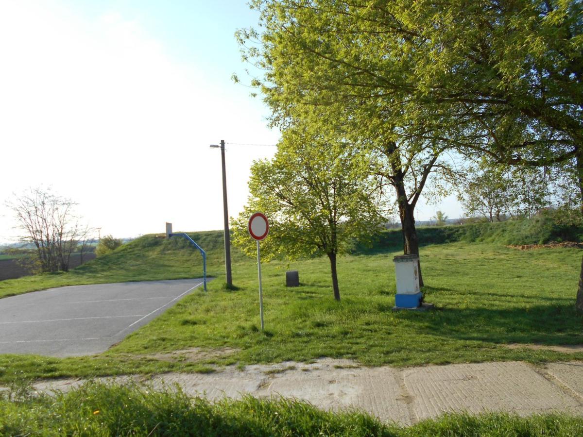 Penzion Imrichovi Moravská Nová Ves Exterior foto